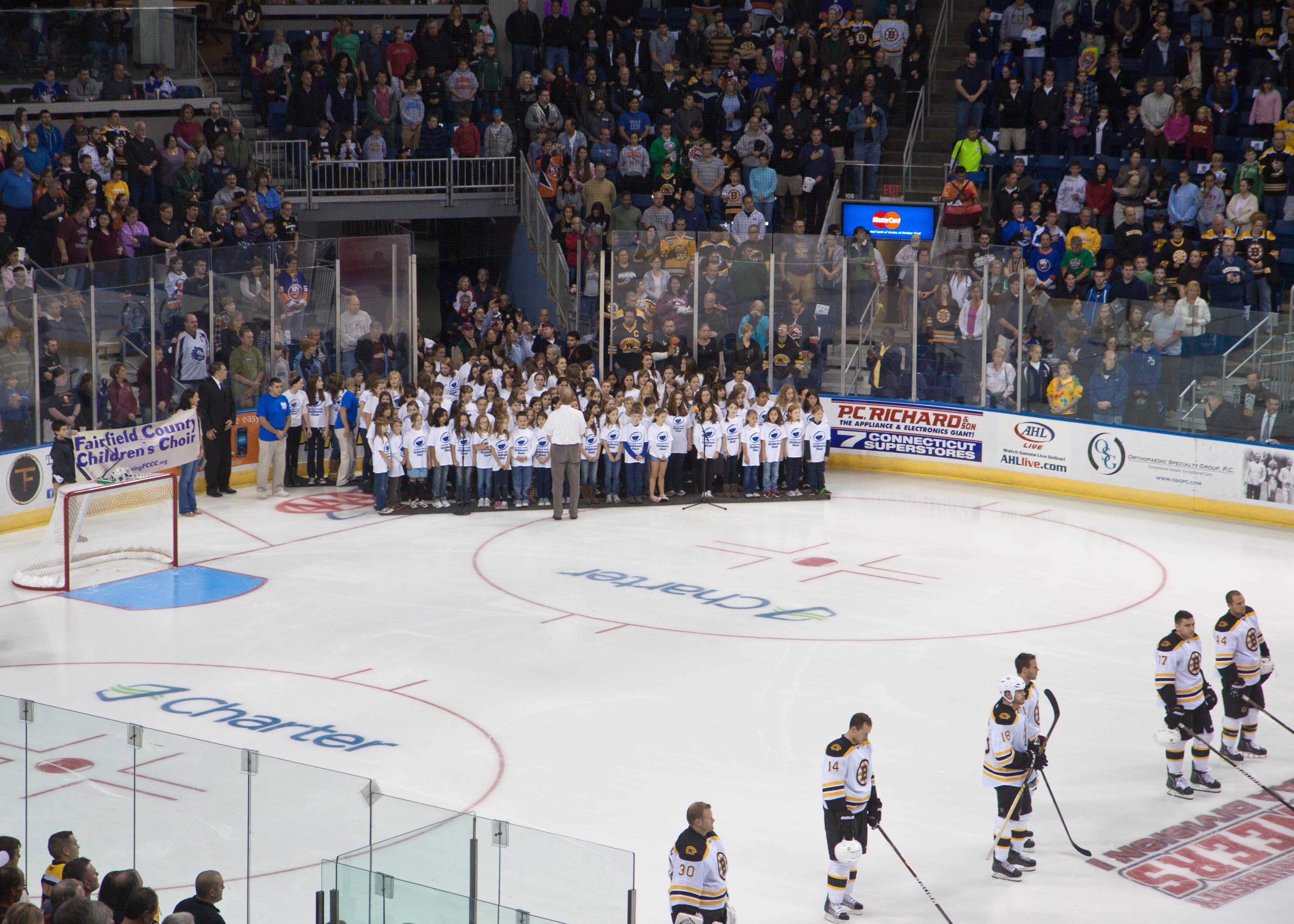 Bruins-vs-Islanders10-01b.jpg